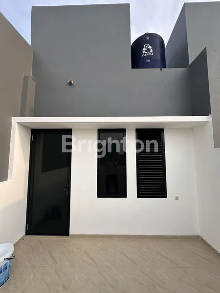 image RUMAH  BARU STRATEGIS DI TANJUNG DUREN JAKARTA BARAT (1)