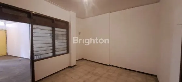 image RUMAH DAN TEMPAT USAHA NUSUKAN (3)