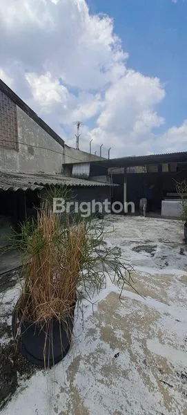 image RUMAH DAN TEMPAT USAHA NUSUKAN (8)