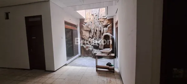 image RUMAH DAN TEMPAT USAHA NUSUKAN (6)