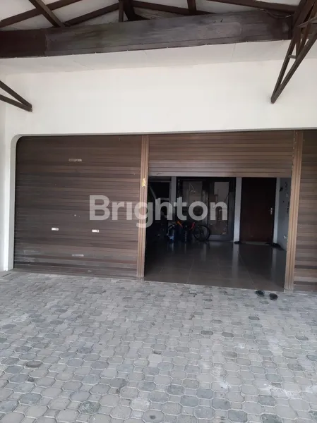 image RUMAH SECOND MANYAR KONDISI TERAWAT, STRATEGIS, DEKAT NGINDEN SEMOLO, LINGKUNGAN NYAMAN  (3)