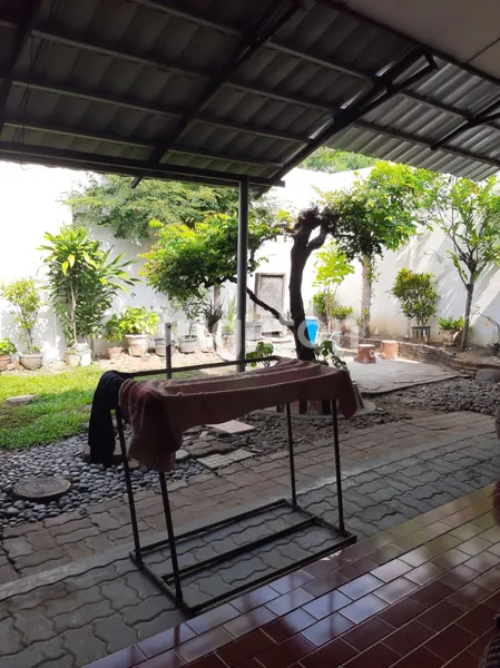 image RUMAH SECOND MANYAR KONDISI TERAWAT, STRATEGIS, DEKAT NGINDEN SEMOLO, LINGKUNGAN NYAMAN  (6)