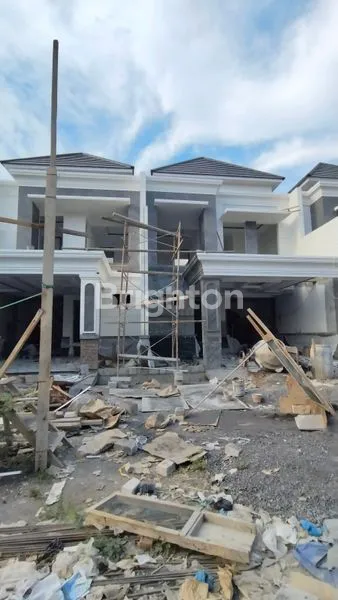 image RUMAH BARU AMERICAN STYLE GALAXY BUMI PERMAI SURABAYA ROW JALAN LEBAR (2)