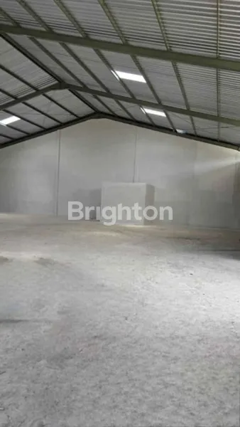 image DIJUAL GUDANG TAMBAK SAWAH SIDOARJO SIAP PAKAI BANGUNAN BARU RENOV, STRATEGIS KOMPLEK PERGUDANGAN  (6)