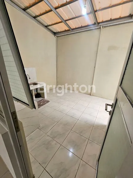 image RUMAH 2 LANTAI DI CARILLO GADING SERPONG TANGERANG (3)