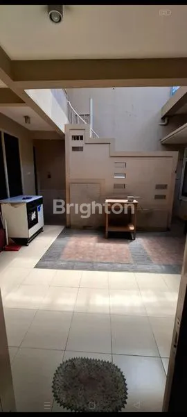 image RUMAH DI PERUMAHAN SEMALANG INDAH SURABAYA LT 200M2 (8)