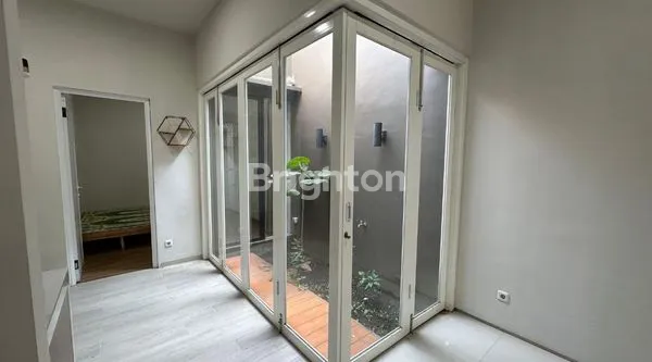 image RUMAH MINIMALIS MODERN DI GRAND SUNRISE CLUSTER ECLIPSE GRESIK  (3)