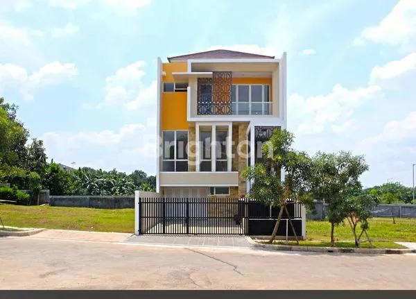 image RUMAH  EKSKLUSIF 3 LT PONDOK INDAH GROUP JAKARTA SELATAN (1)