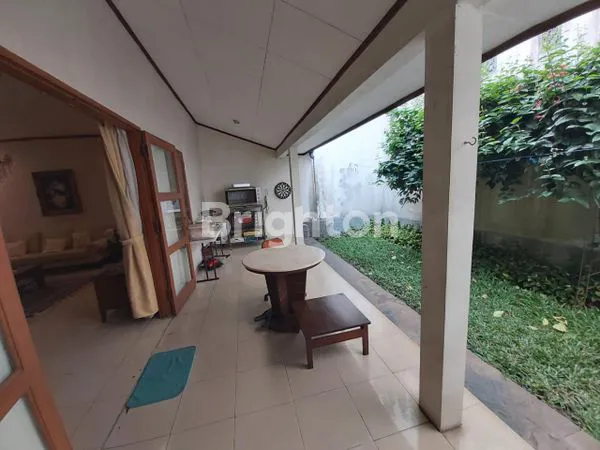 image DIJUAL RUMAH 2 LANTAI AREA LEBAK BULUS JAKSEL (1)