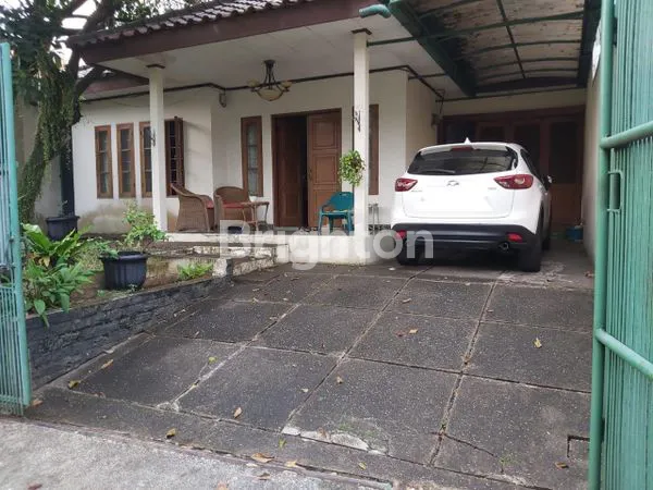 image DIJUAL RUMAH 2 LANTAI AREA LEBAK BULUS JAKSEL (2)