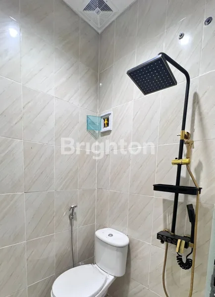 image RUMAH 2 LANTAI BARU GRESS WISMA TIRTA AGUNG ASRI GUNUNGANYAR DEKAT UPN RUNGKUT MEDOKAN PENJARINGAN PANDUGO NIRWANA MERR KEDUNG BARUK TOL TAMBAK SUMUR (6)