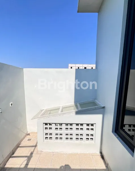 image RUMAH 2 LANTAI BARU GRESS WISMA TIRTA AGUNG ASRI GUNUNGANYAR DEKAT UPN RUNGKUT MEDOKAN PENJARINGAN PANDUGO NIRWANA MERR KEDUNG BARUK TOL TAMBAK SUMUR (7)