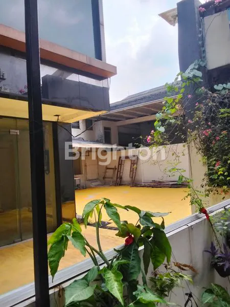 image RUKO STRATEGIS TEBET, PARKIR LUAS 4 LANTAI (3)