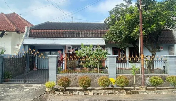 image RUMAH PERLU RENOV HARGA NEGO SAMPAI DEAL DI DAERAH BANTARAN KOTA MALANG\N\N (1)