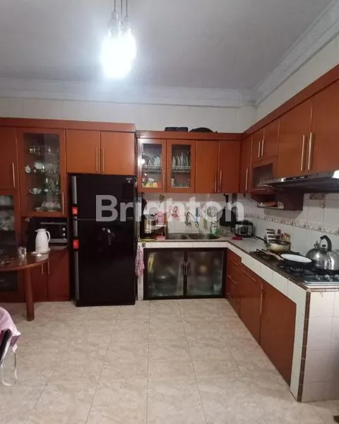 image RUKO 3 LANTAI STRATEGIS DEPAN JALAN DI HASYIM ASHARI, CIPONDOH, TANGERANG (1)