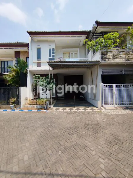 image RUMAH TOWNHOUSE DEKAT SOEKARNO HATTA (1)
