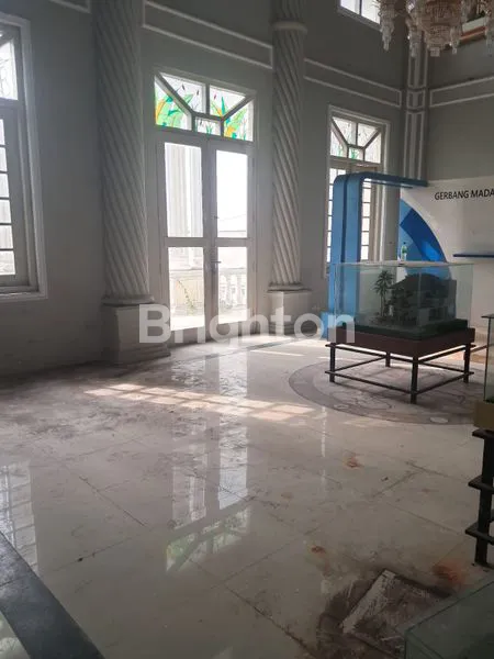 image DISEWAKAN RUMAH BESAR DI JALAN PALAGAN  (3)