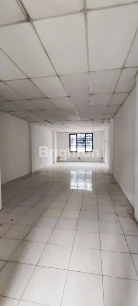 image DI SEWA RUKO SIAP HUNI DI PADJAJARAN BOGOR, 5-10 MENIT KE KEBUN RAYA BOGOR, 10-15 MENIT KE STASIUN BOGOR, 3-5 MENIT KE BOTANI SQUARE  (2)