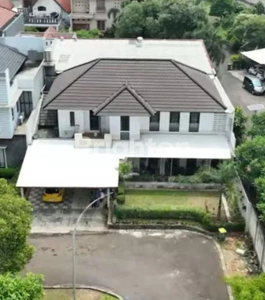 image RUMAH 2 LANTAI MEWAH DI ALAM SUTERA (1)