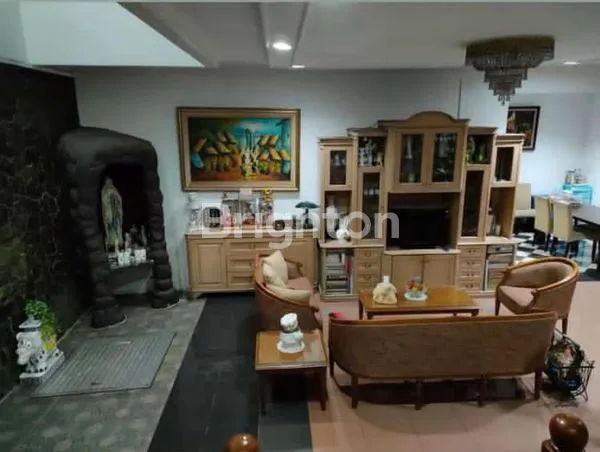 image RUMAH 2LT DI SUNTER, 5KT 4KM, CARPORT 3 MOBIL (3)