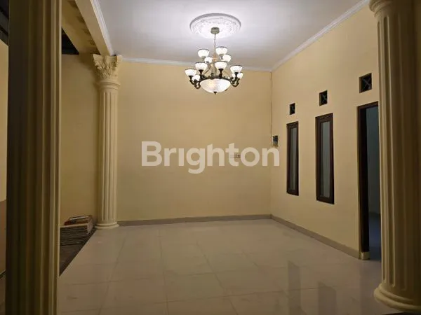 image RUMAH DI JUAL TERAWAT SIAP HUNI PURBAYAN (7)