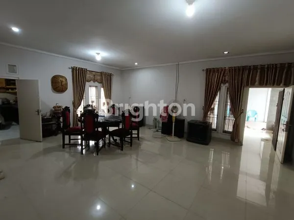 image HUNIAN STRATEGIS DI AREA SUDIRMAN PEKANBARU (6)