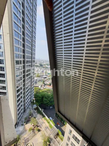 image UNIT APARTEMEN THE MANSION KEMAYORAN TOWER EMERALD (1)