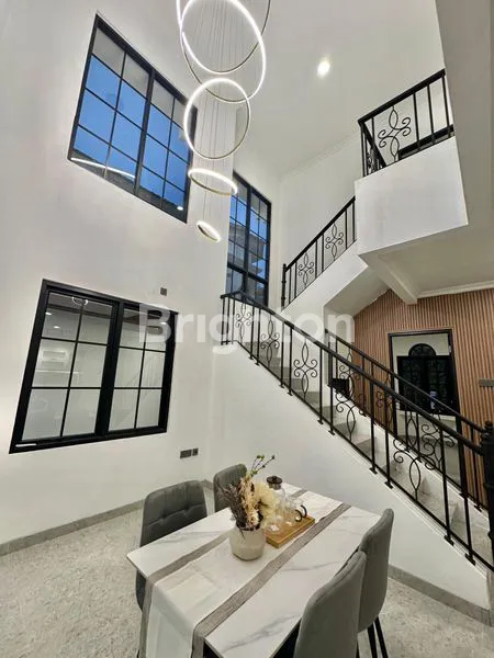 image RUMAH MEWAH SIAP HUNI DI DELTAMAS CIKARANG DEKAT AEON MALL (5)