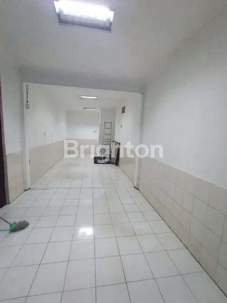 image DISEWAKAN GUDANG DEKAT PIK1 & TOL JORR (8)