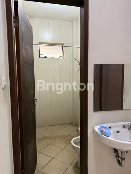 image RUMAH 3 LANTAI DIJUAL / DISEWA DI SINGGASANA PRADANA (7)