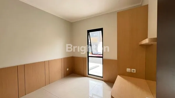 image JUAL RUMAH SUMMARECON CROWN GADING (7)