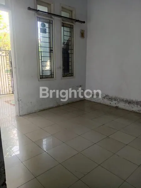 image RUMAH 2 LANTAI SIAP HUNI DI GRAND BATAVIA TANGERANG (4)