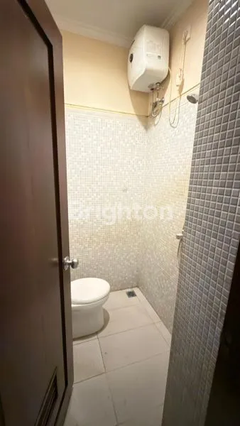 image RUMAH 2 LANTAI, 125M² LT DI PERUM KARANGSARI (3)