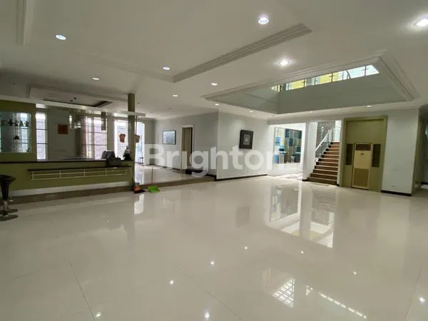 image RUMAH MEWAH JL KEMBAR KLAMPIS ANOM WISMA MUKT (1)