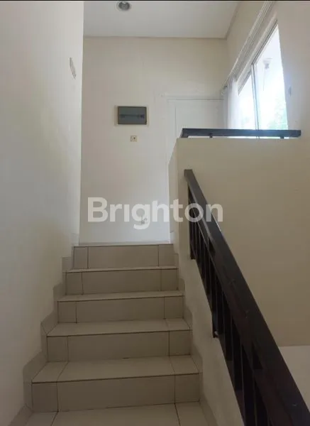 image RUMAH MEWAH PURI MANSION 190M² 3+1KT (2)