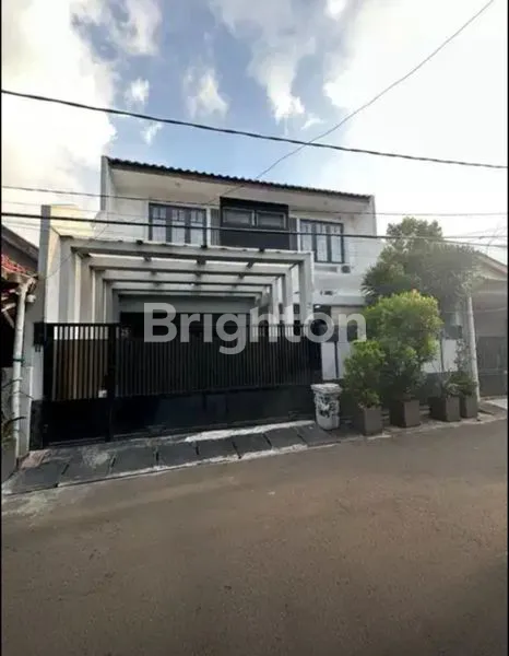 image DIJUAL RUMAH CANTIK DI JL. KWENI, RADIO DALAM – GANDARIA, JAKARTA SELATAN (1)