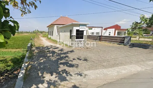 image RUMAH DAN TANAH SELUAS 2.935 M², LOKASI STRATEGIS, AKSES MUDAH (3)
