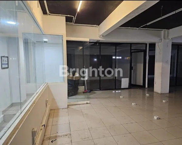 image RUKO SIAP HUNI, 6 MOBIL PARKIR (4)