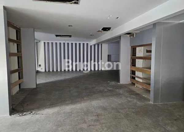 image RUKO SIAP HUNI, 6 MOBIL PARKIR (5)