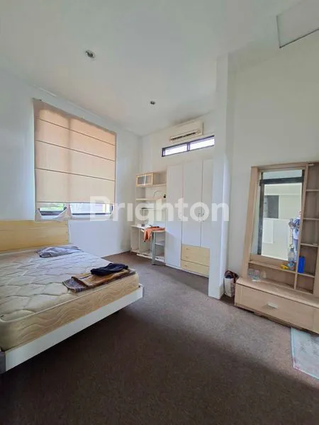 image RUMAH MODERN + KOLAM RENANG DI BALIKPAPAN BARU  (6)