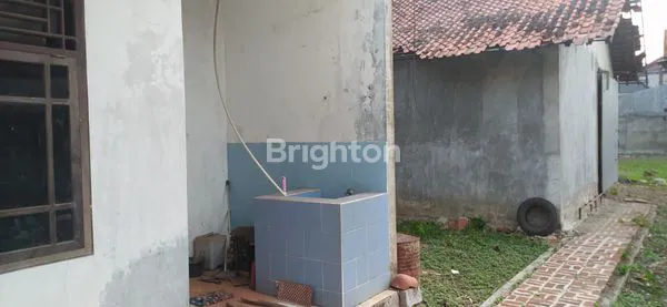 image RUMAH BESAR HALAMAN LUAS  SIAP HUNI SANGAT DI PUSAT KOTA SLAWI (8)