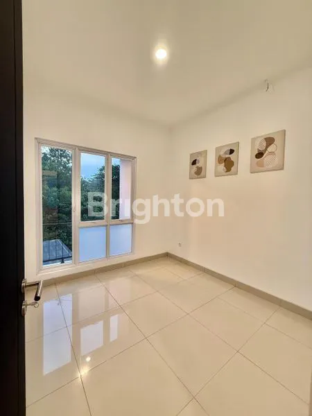 image RUMAH MEWAH SIAP HUNI DI BUKIT GOLF RIVERSIDE CIBUBUR | SHM, AKSES TOL & HARGA NEGO (7)