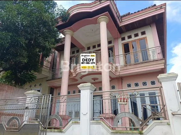 image RUMAH KLASIK MODERN 2 LANTAI (1)