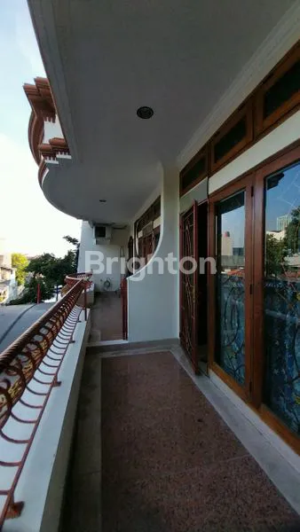 image RUMAH MEWAH KEMANGGISAN  (7)