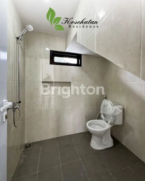 image RUMAH CANTIK DENGAN AKSES 5 MENIT KE GERBANG TOL (6)