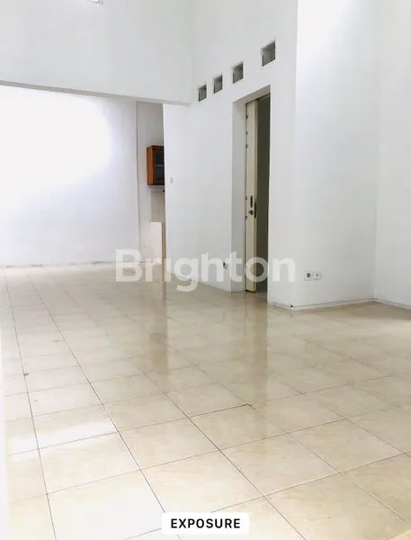 image RUMAH SEMI FURNISED, HOOK DI CLUSTER EKSKLUSIVE ATHIA PARK, GRAHA RAYA-BINTARO JAYA TANGERANG SELATAN (8)