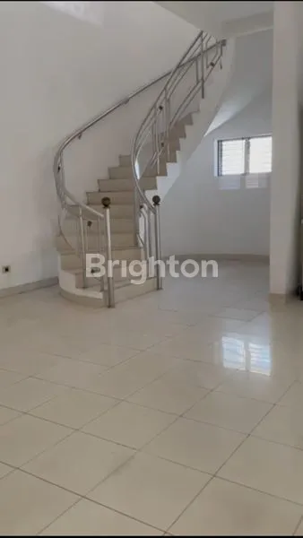 image DISEWAKAN RUMAH TENGAH KOTA (2)