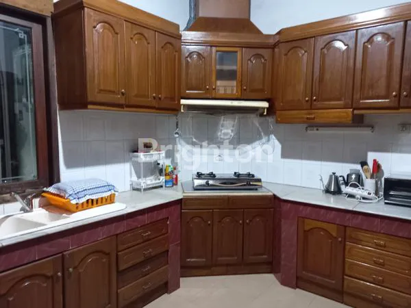 image RUMAH MEWAH FURNISHED LANTAI 2 DI BALIKPAPAN (7)