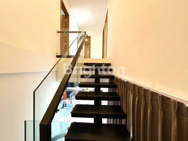 image VILLA MODERN 2KT DEKAT ATLAS BEACH CLUB (3)