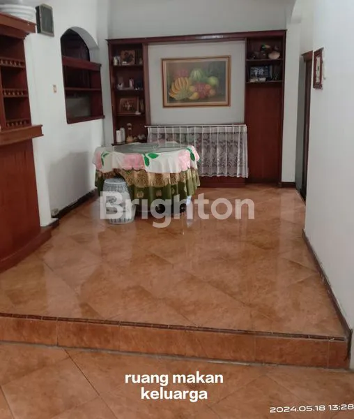 image RUMAH 2 LANTAI 4 KT DI PURI ANGGREK DEPOK (5)